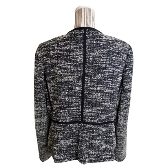 Donna Karan Black and White Tweed Blazer Size 16 - Picture 4 of 9